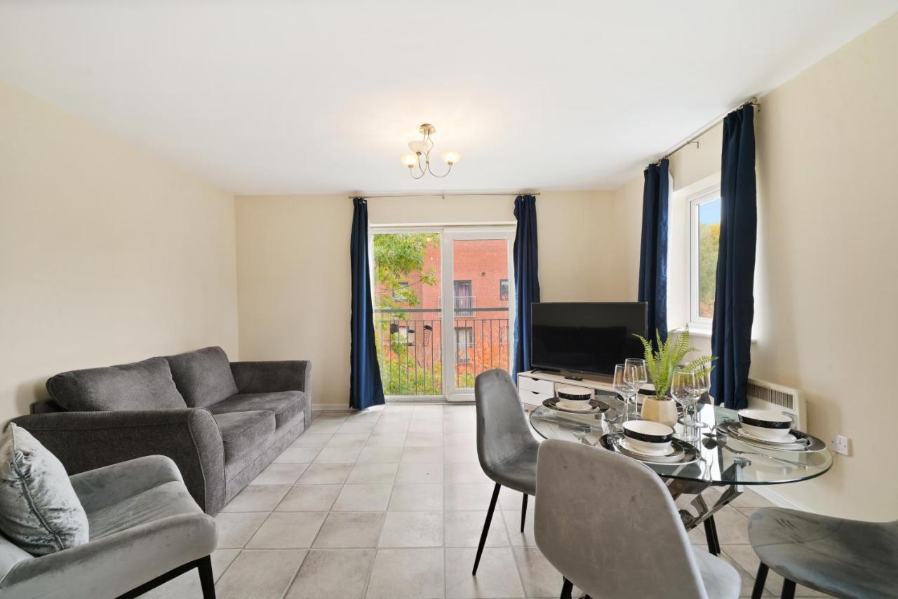 Peaceful 2Br Flat With Historic Bottle Kilns View & Free Parking Located Near City Centre Stoke-on-Trent 外观 照片