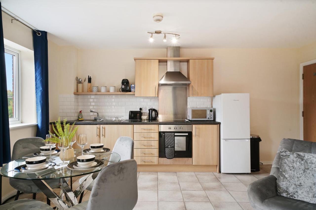 Peaceful 2Br Flat With Historic Bottle Kilns View & Free Parking Located Near City Centre Stoke-on-Trent 外观 照片