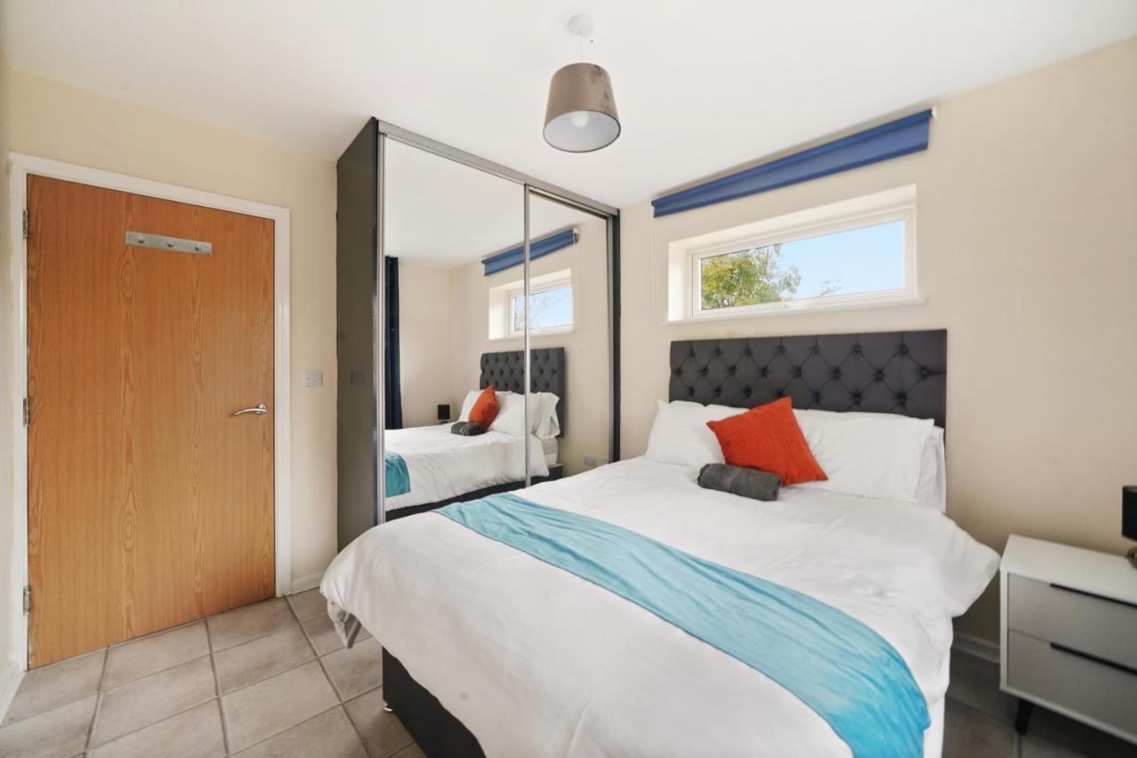 Peaceful 2Br Flat With Historic Bottle Kilns View & Free Parking Located Near City Centre Stoke-on-Trent 外观 照片
