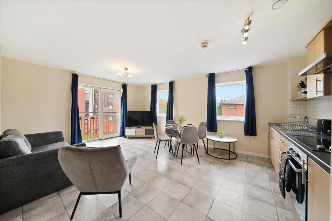 Peaceful 2Br Flat With Historic Bottle Kilns View & Free Parking Located Near City Centre Stoke-on-Trent 外观 照片