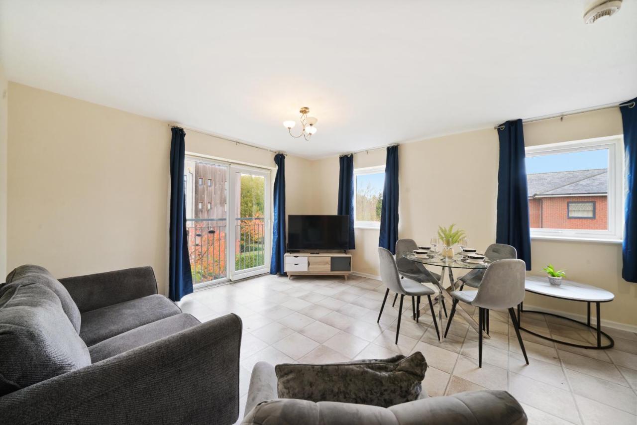 Peaceful 2Br Flat With Historic Bottle Kilns View & Free Parking Located Near City Centre Stoke-on-Trent 外观 照片